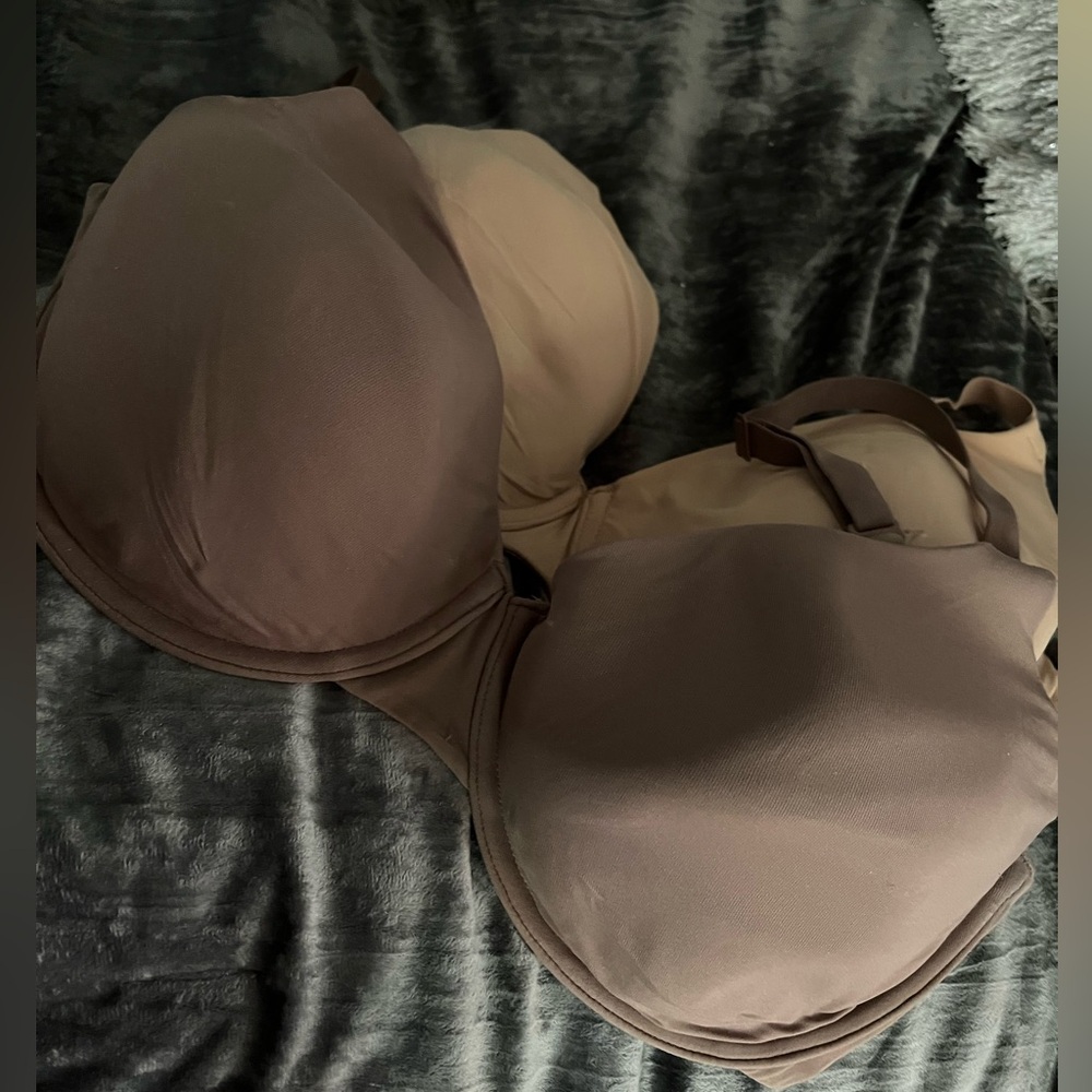 2 Skims full coverage bras sz 36DD